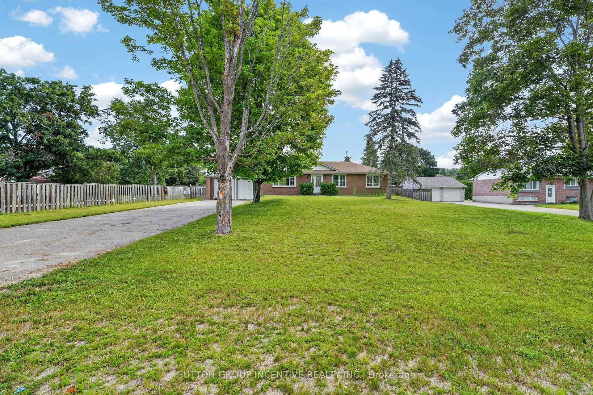 Photo 2 of 1209 St Vincent Street N, Springwater, Midhurst — HOMEH