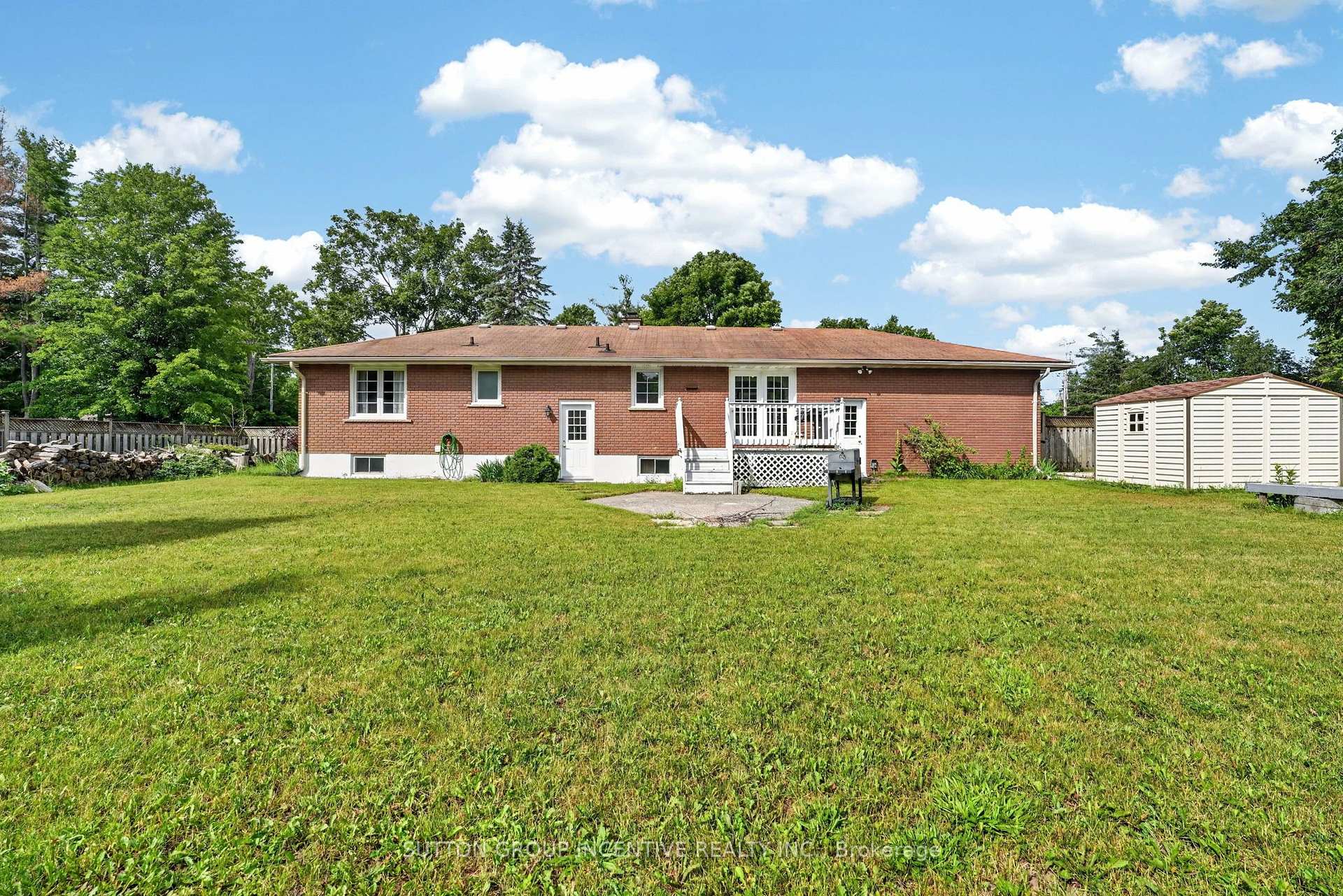 Photo 11 of 1209 St Vincent Street N, Springwater, Midhurst — HOMEH