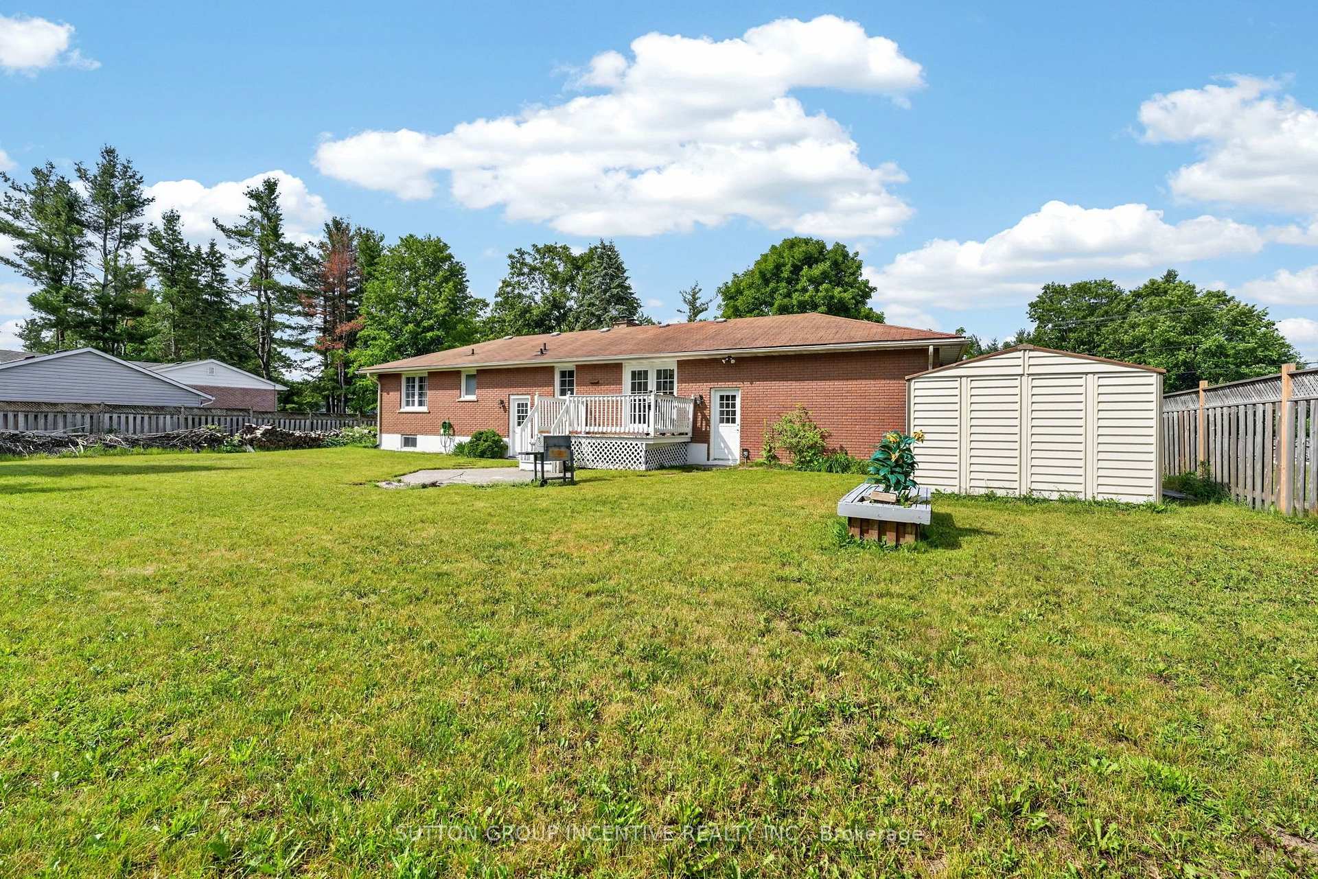 Photo 12 of 1209 St Vincent Street N, Springwater, Midhurst — HOMEH
