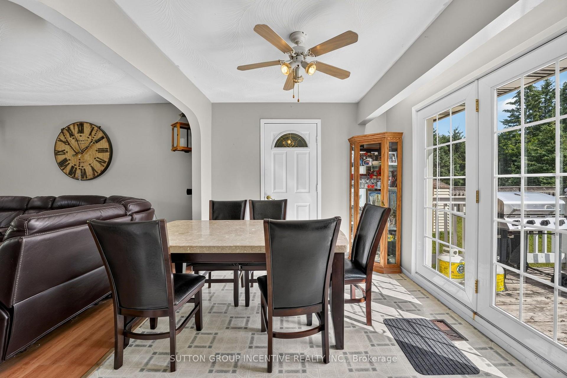 Photo 23 of 1209 St Vincent Street N, Springwater, Midhurst — HOMEH