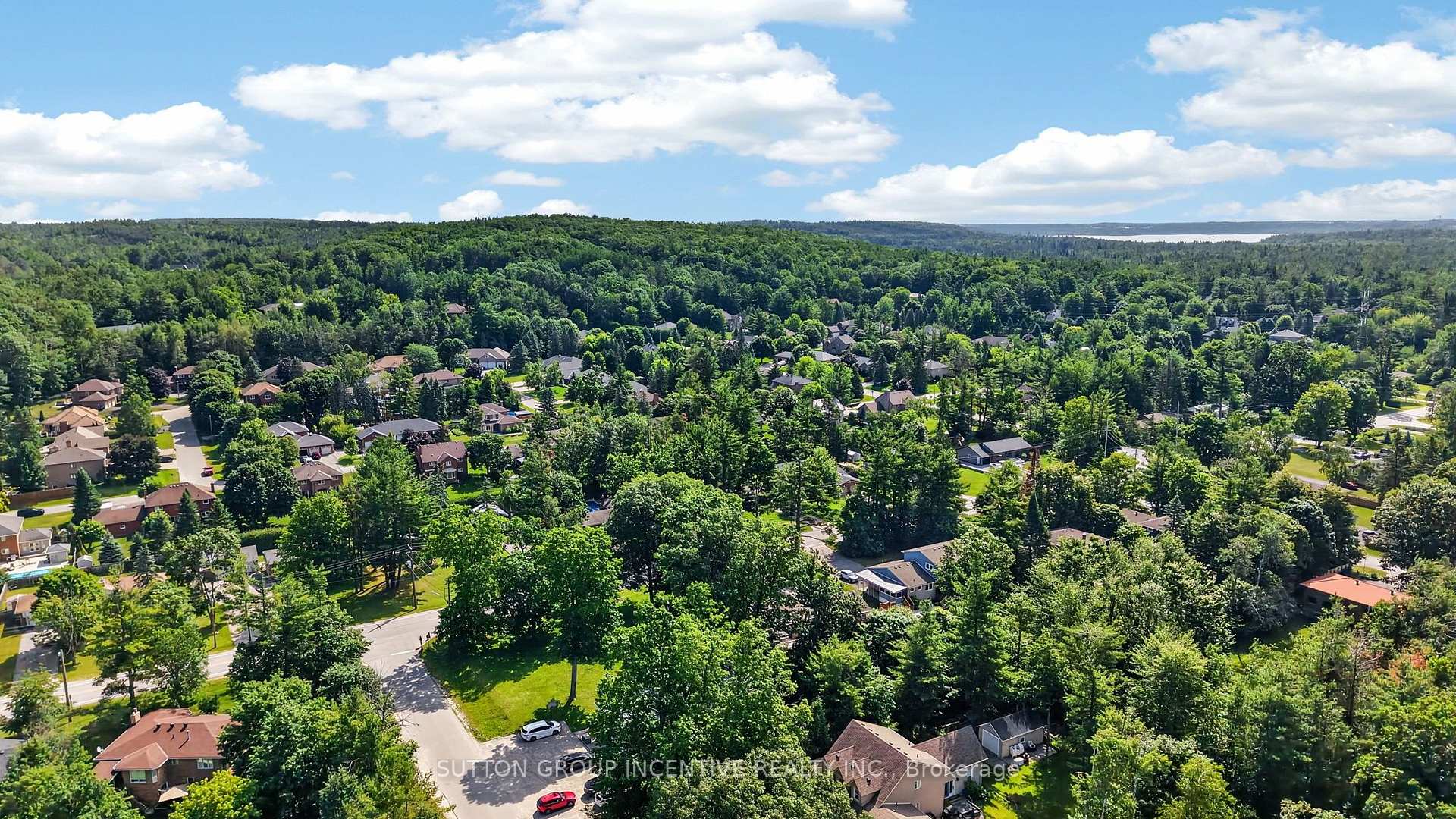 Photo 37 of 1209 St Vincent Street N, Springwater, Midhurst — HOMEH