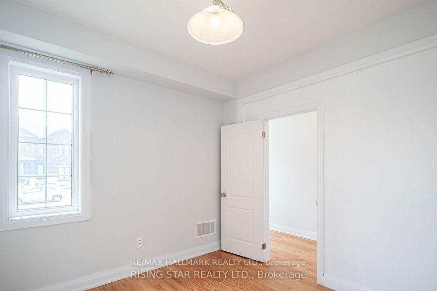 Photo 25 of 29 O'neill Street, Kawartha Lakes, Lindsay — HOMEH