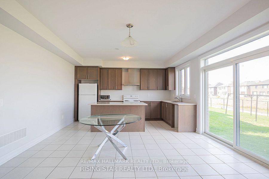 Photo 27 of 29 O'neill Street, Kawartha Lakes, Lindsay — HOMEH