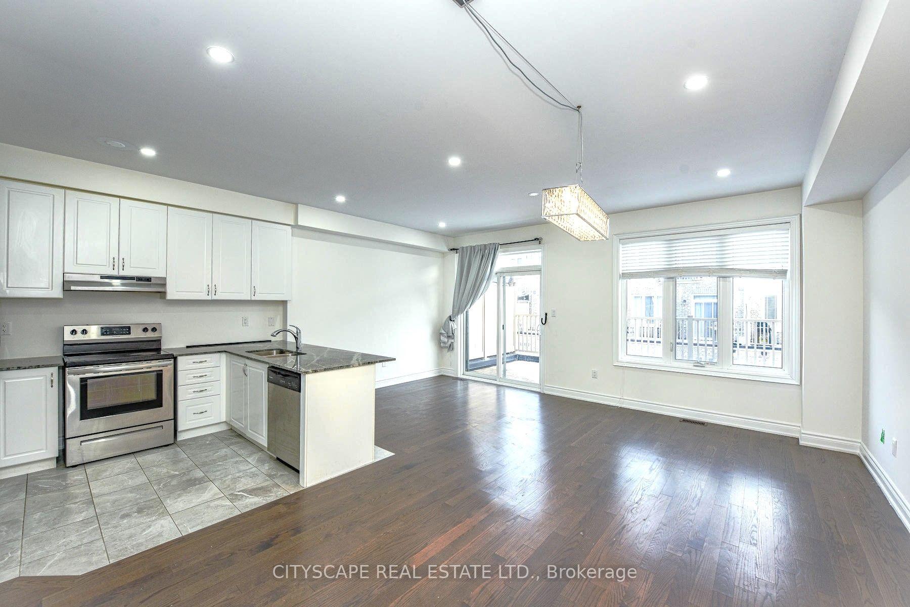 Photo 5 of 8652 Financial Drive, Brampton, Bram West — HOMEH