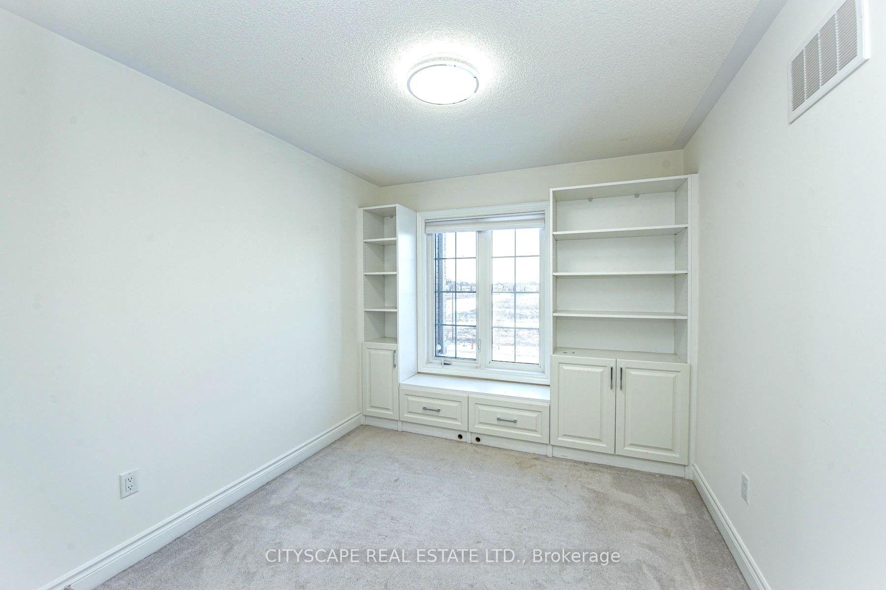 Photo 11 of 8652 Financial Drive, Brampton, Bram West — HOMEH
