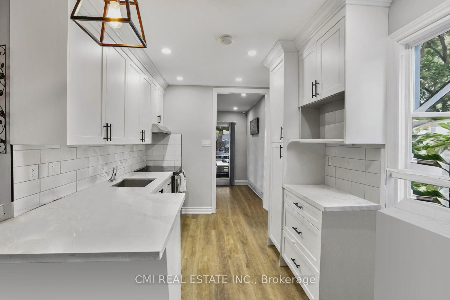 Photo 3 of 1226 Wigle Avenue, Windsor, Sandwich — HOMEH