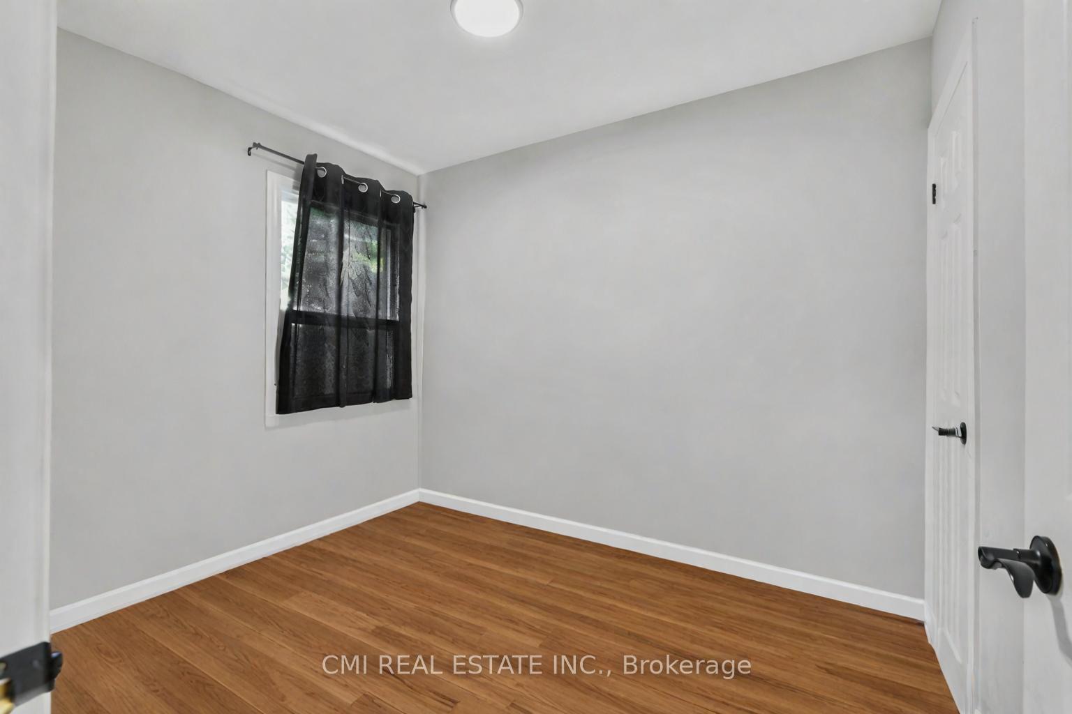 Photo 6 of 1226 Wigle Avenue, Windsor, Sandwich — HOMEH