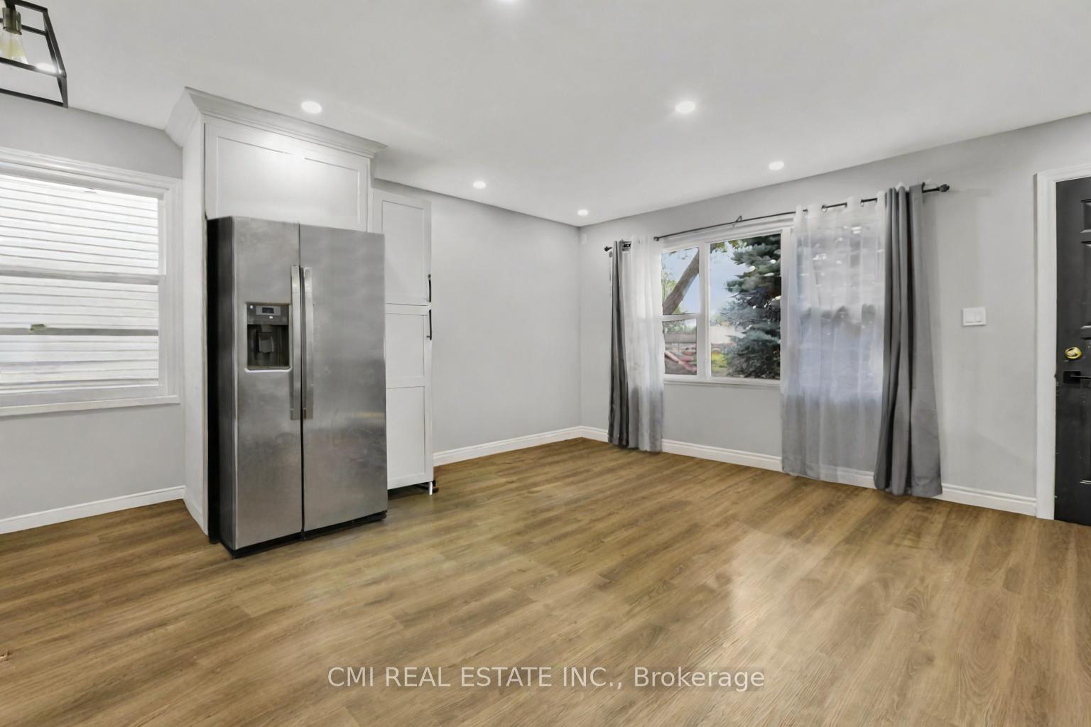 Photo 9 of 1226 Wigle Avenue, Windsor, Sandwich — HOMEH