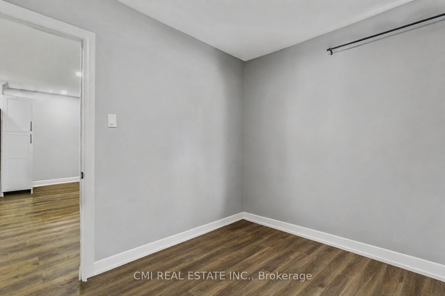 Photo 15 of 1226 Wigle Avenue, Windsor, Sandwich — HOMEH
