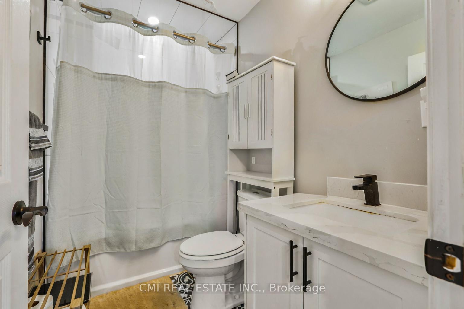 Photo 17 of 1226 Wigle Avenue, Windsor, Sandwich — HOMEH