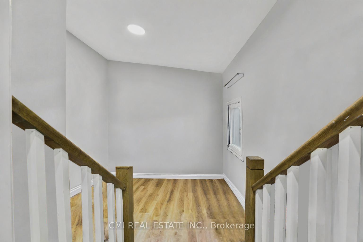 Photo 21 of 1226 Wigle Avenue, Windsor, Sandwich — HOMEH