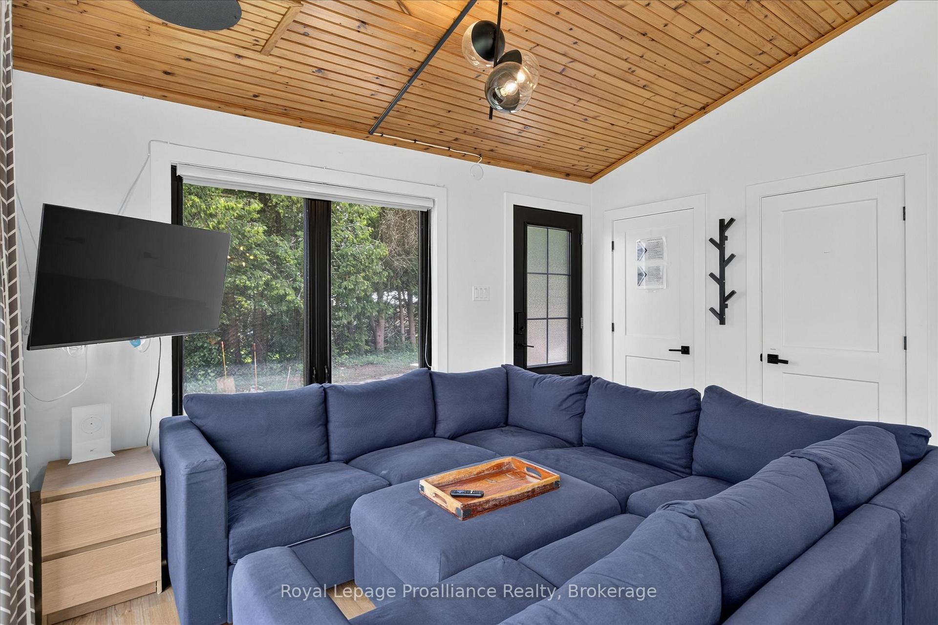 Photo 8 of 18 Osprey Road, Kawartha Lakes, Emily — HOMEH