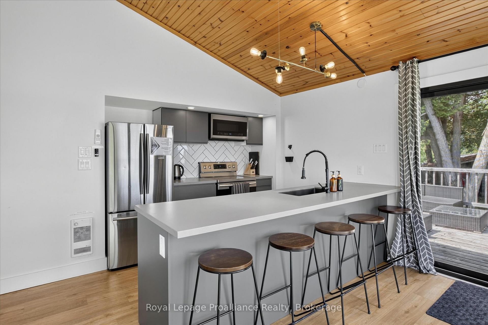 Photo 14 of 18 Osprey Road, Kawartha Lakes, Emily — HOMEH