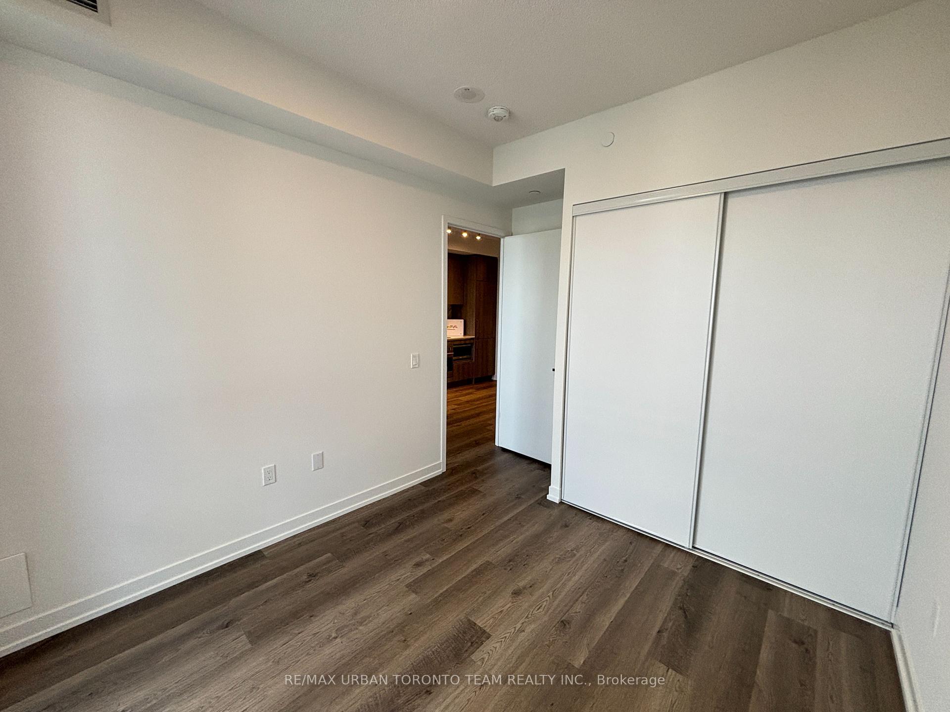 Photo 8 of Unit 4716, 195 Commerce Street, Vaughan, Vaughan Corporate Centre — HOMEH