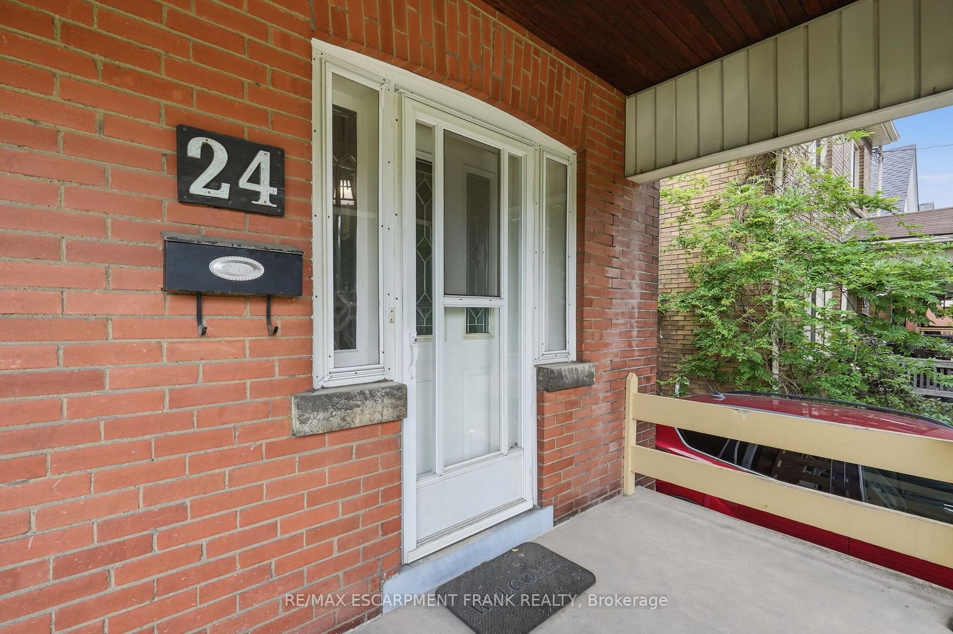 Photo 7 of 24 Cliff Avenue, Hamilton, Eastmount — HOMEH