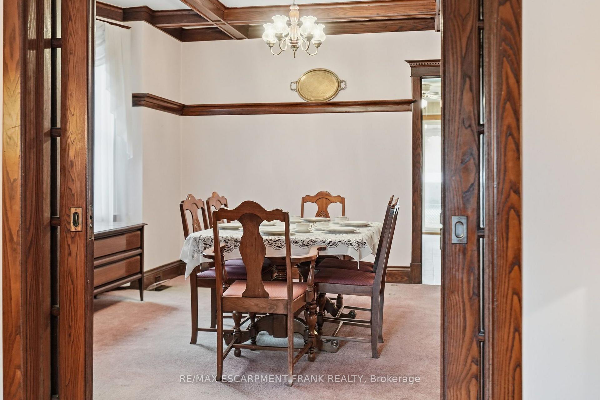 Photo 18 of 24 Cliff Avenue, Hamilton, Eastmount — HOMEH