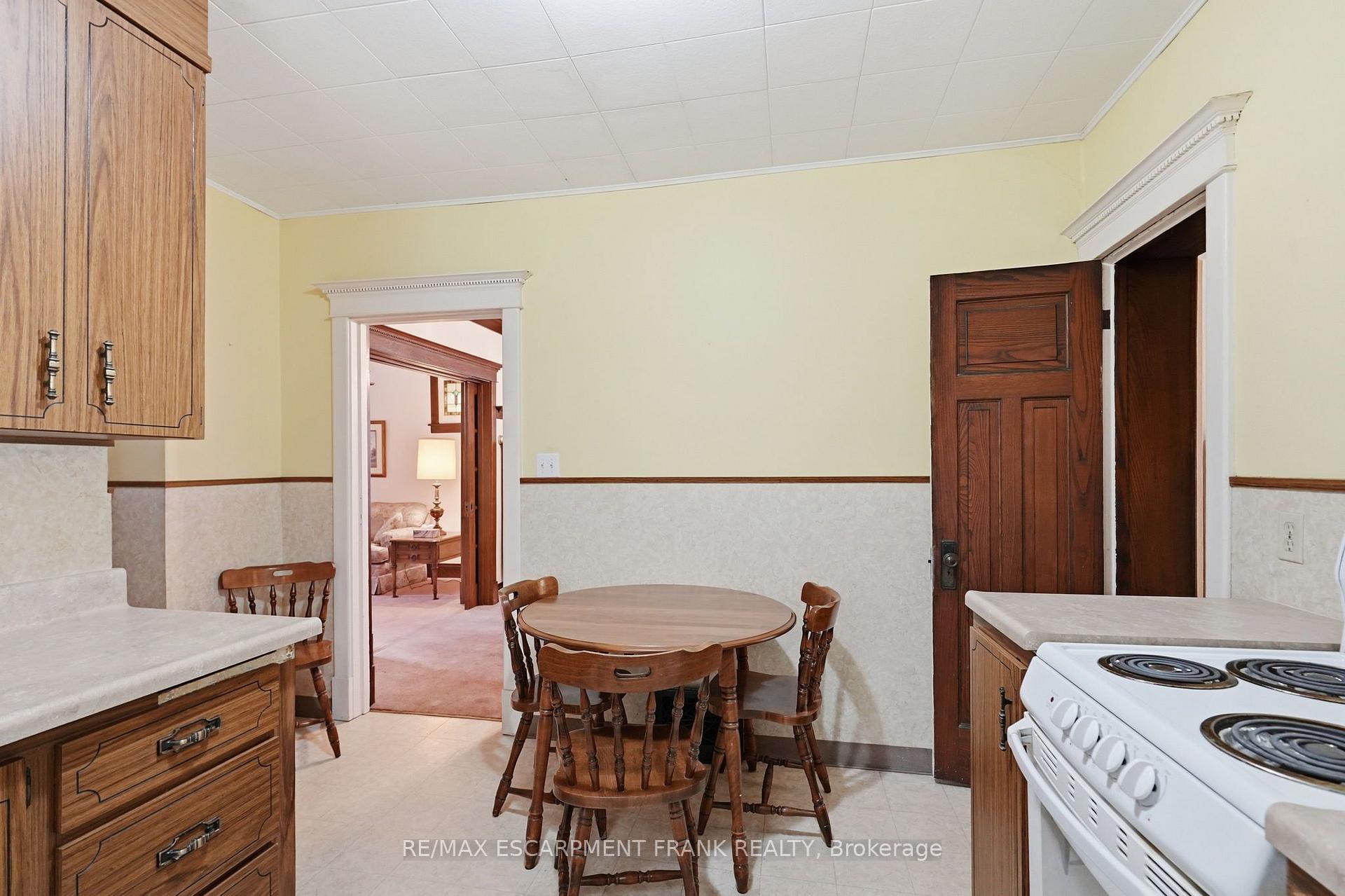 Photo 27 of 24 Cliff Avenue, Hamilton, Eastmount — HOMEH
