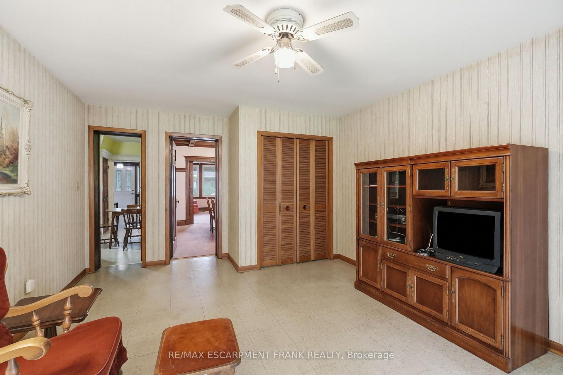 Photo 29 of 24 Cliff Avenue, Hamilton, Eastmount — HOMEH