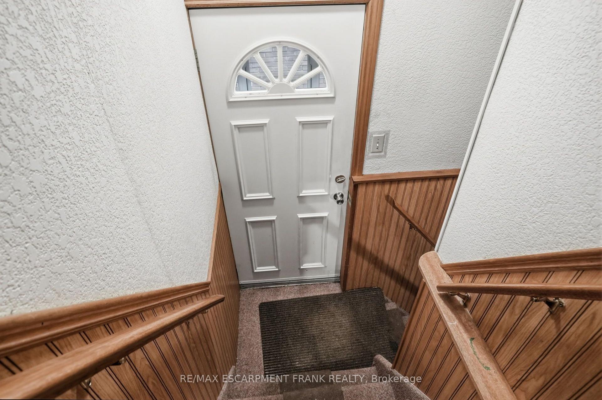 Photo 31 of 24 Cliff Avenue, Hamilton, Eastmount — HOMEH