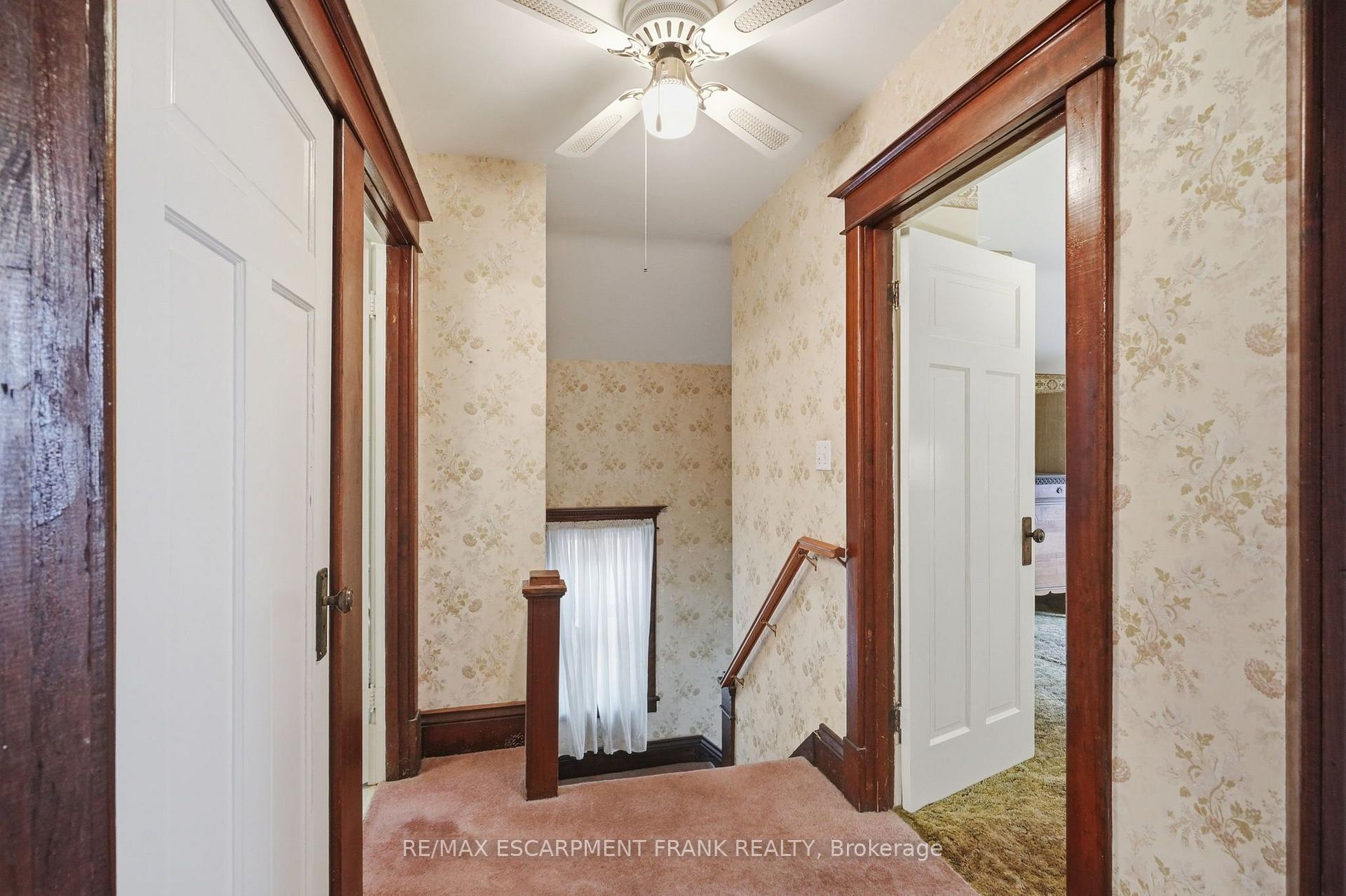 Photo 32 of 24 Cliff Avenue, Hamilton, Eastmount — HOMEH