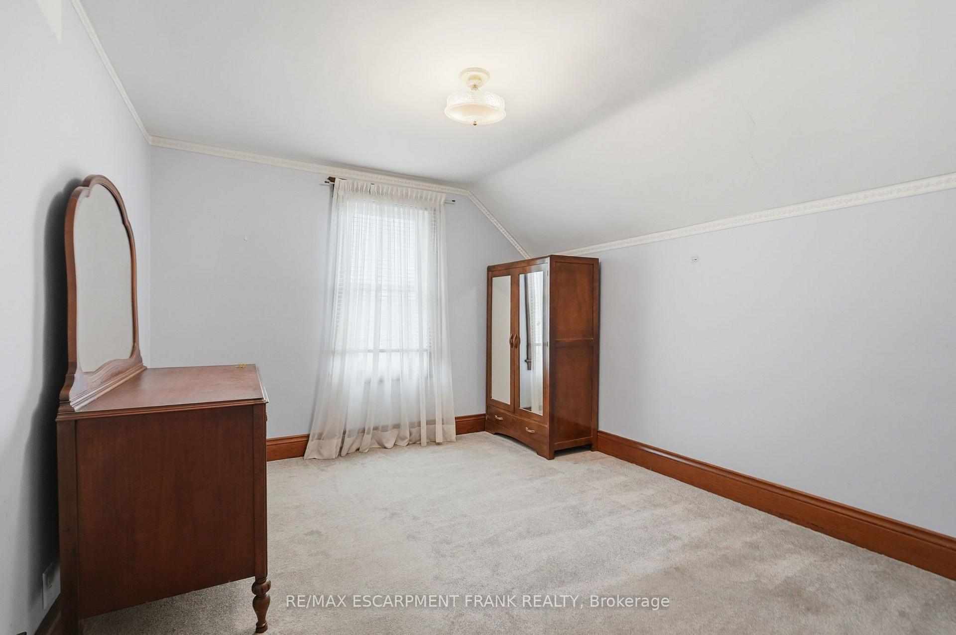 Photo 36 of 24 Cliff Avenue, Hamilton, Eastmount — HOMEH