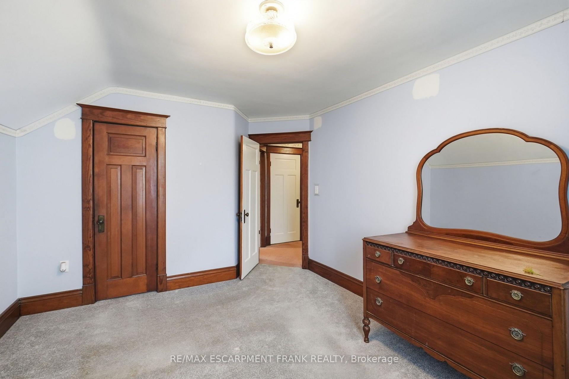 Photo 37 of 24 Cliff Avenue, Hamilton, Eastmount — HOMEH