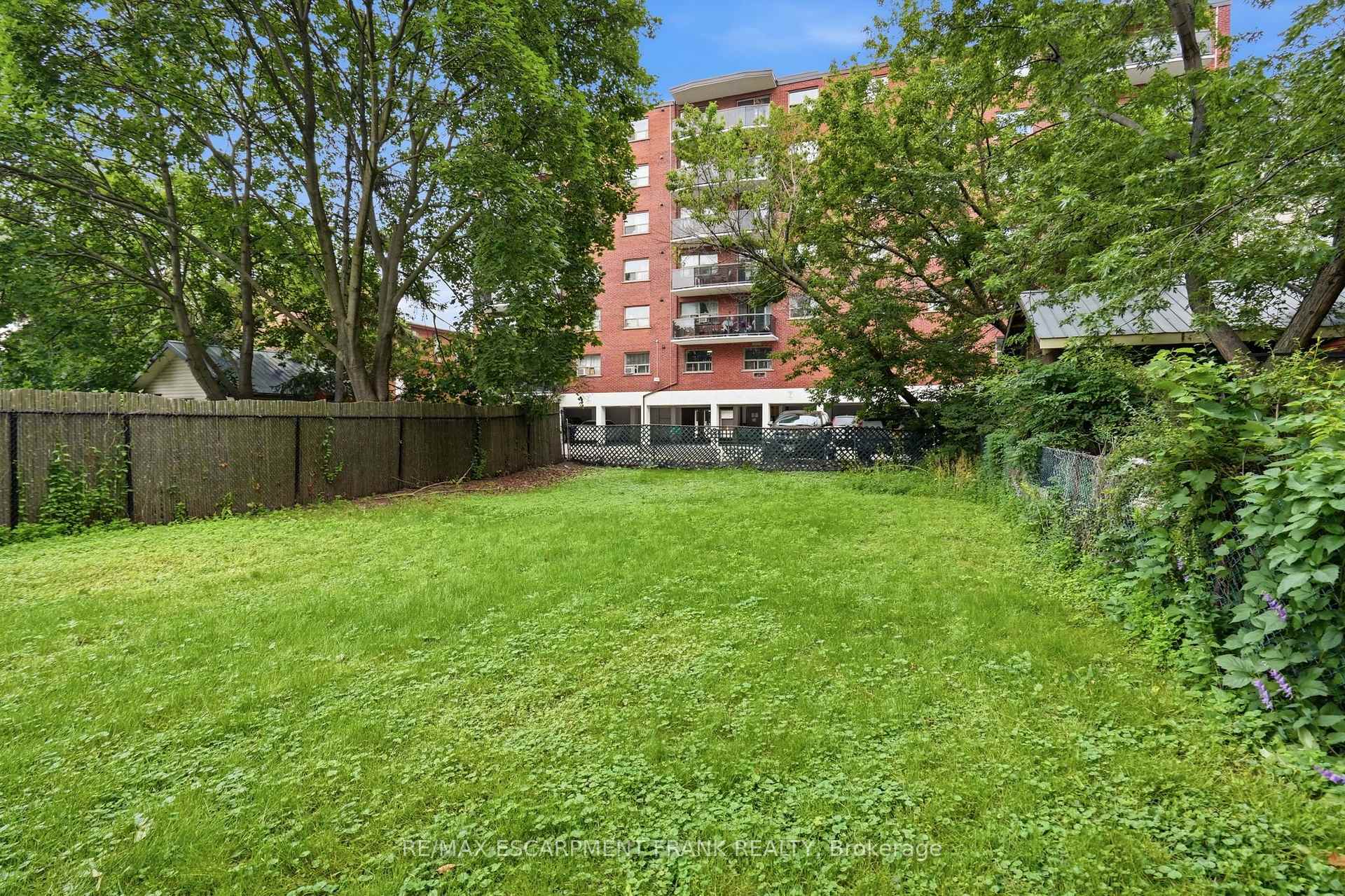 Photo 47 of 24 Cliff Avenue, Hamilton, Eastmount — HOMEH