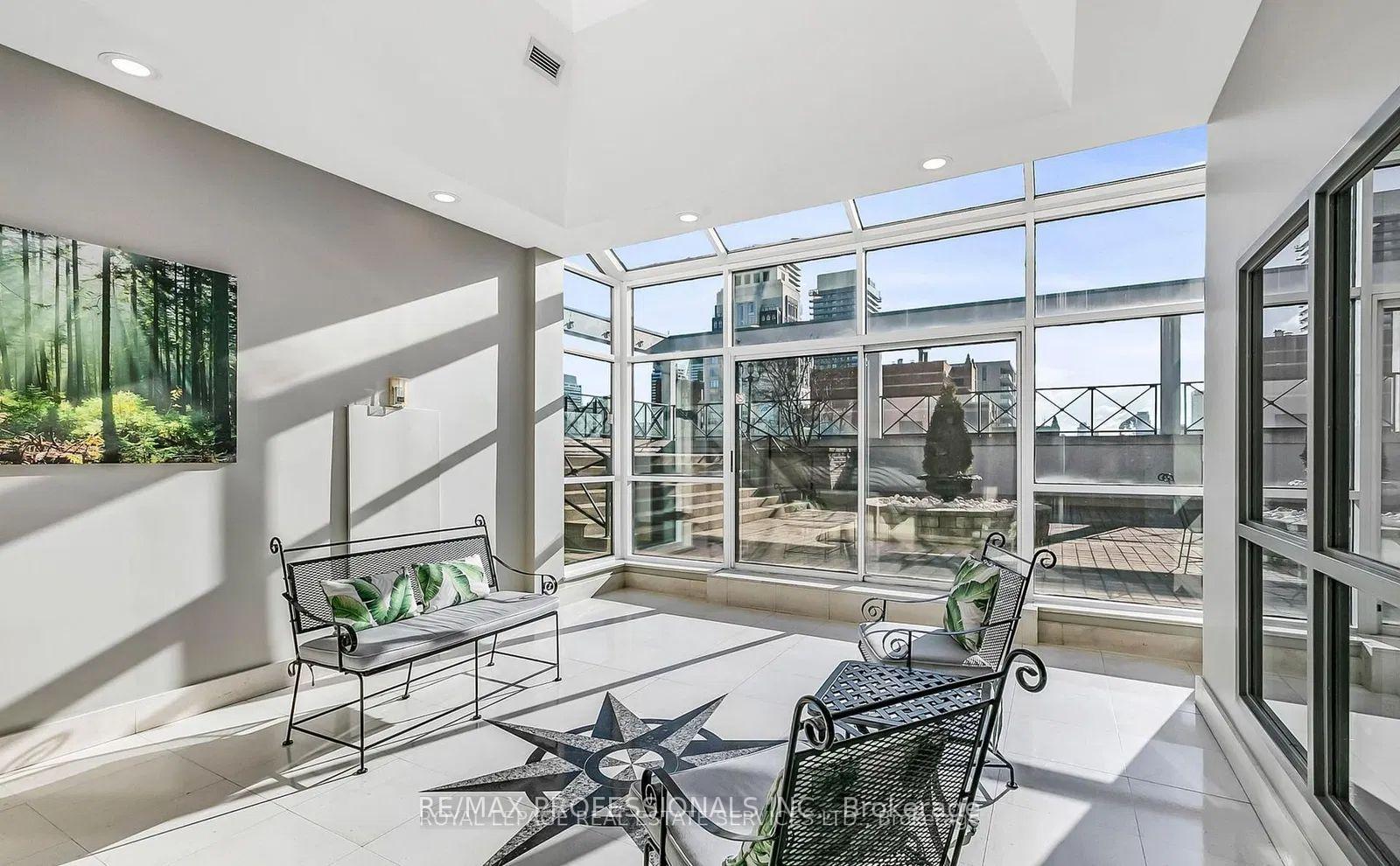 Photo 15 of Unit 305, 102 Bloor Street W, Toronto, The Annex — HOMEH