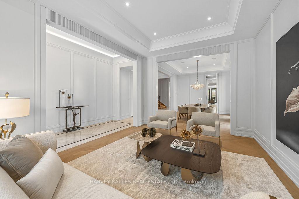 Photo 5 of 204 Forest Hill Road, Toronto, Forest Hill South — HOMEH