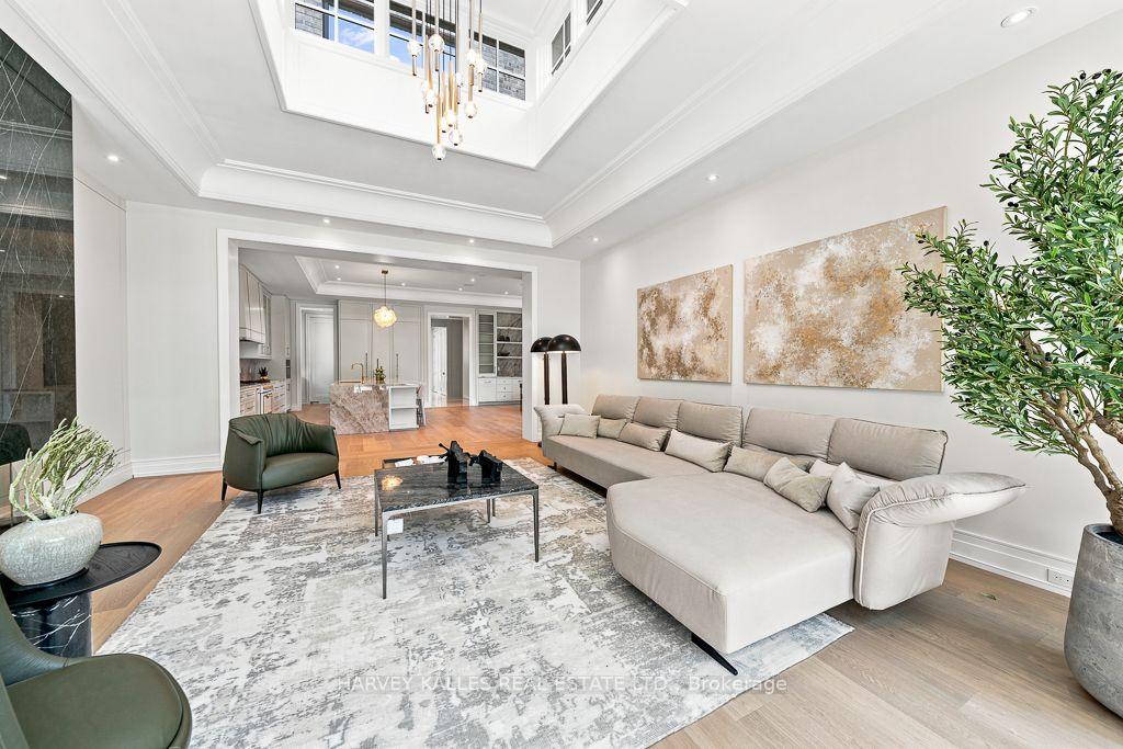 Photo 18 of 204 Forest Hill Road, Toronto, Forest Hill South — HOMEH