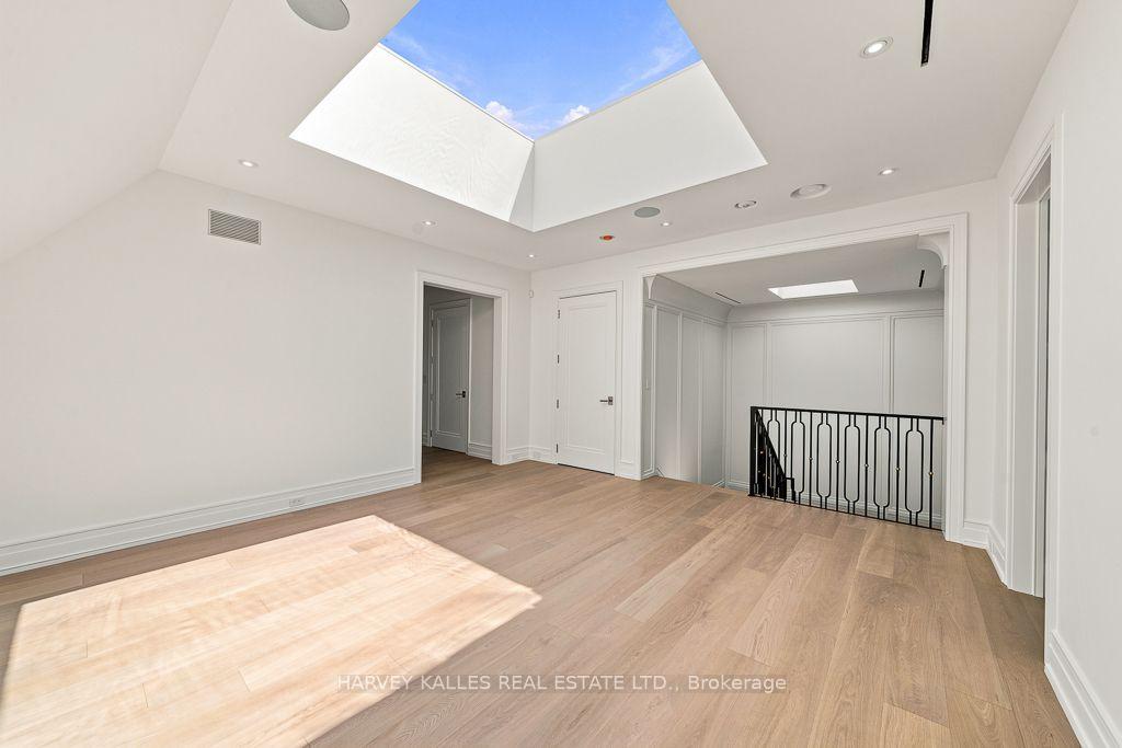 Photo 32 of 204 Forest Hill Road, Toronto, Forest Hill South — HOMEH