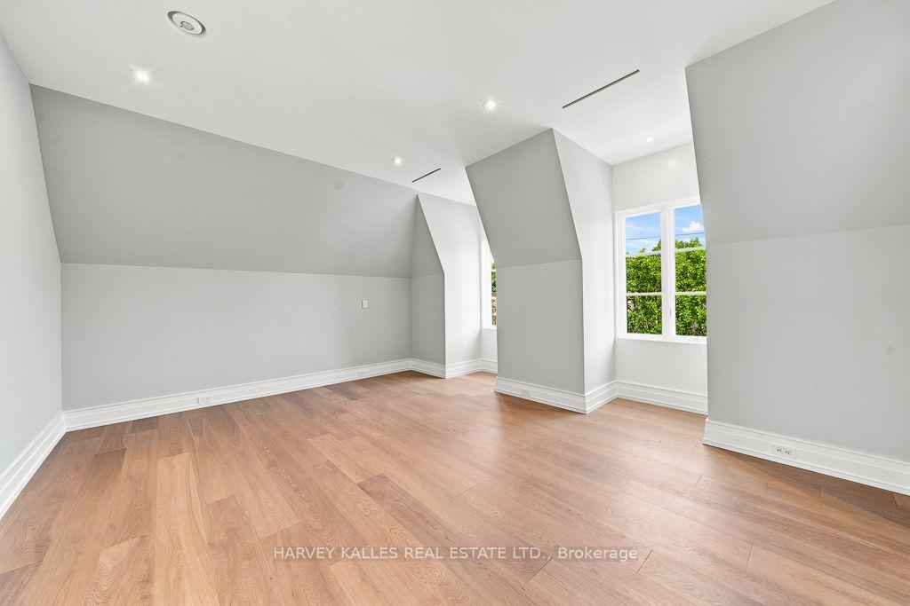 Photo 37 of 204 Forest Hill Road, Toronto, Forest Hill South — HOMEH