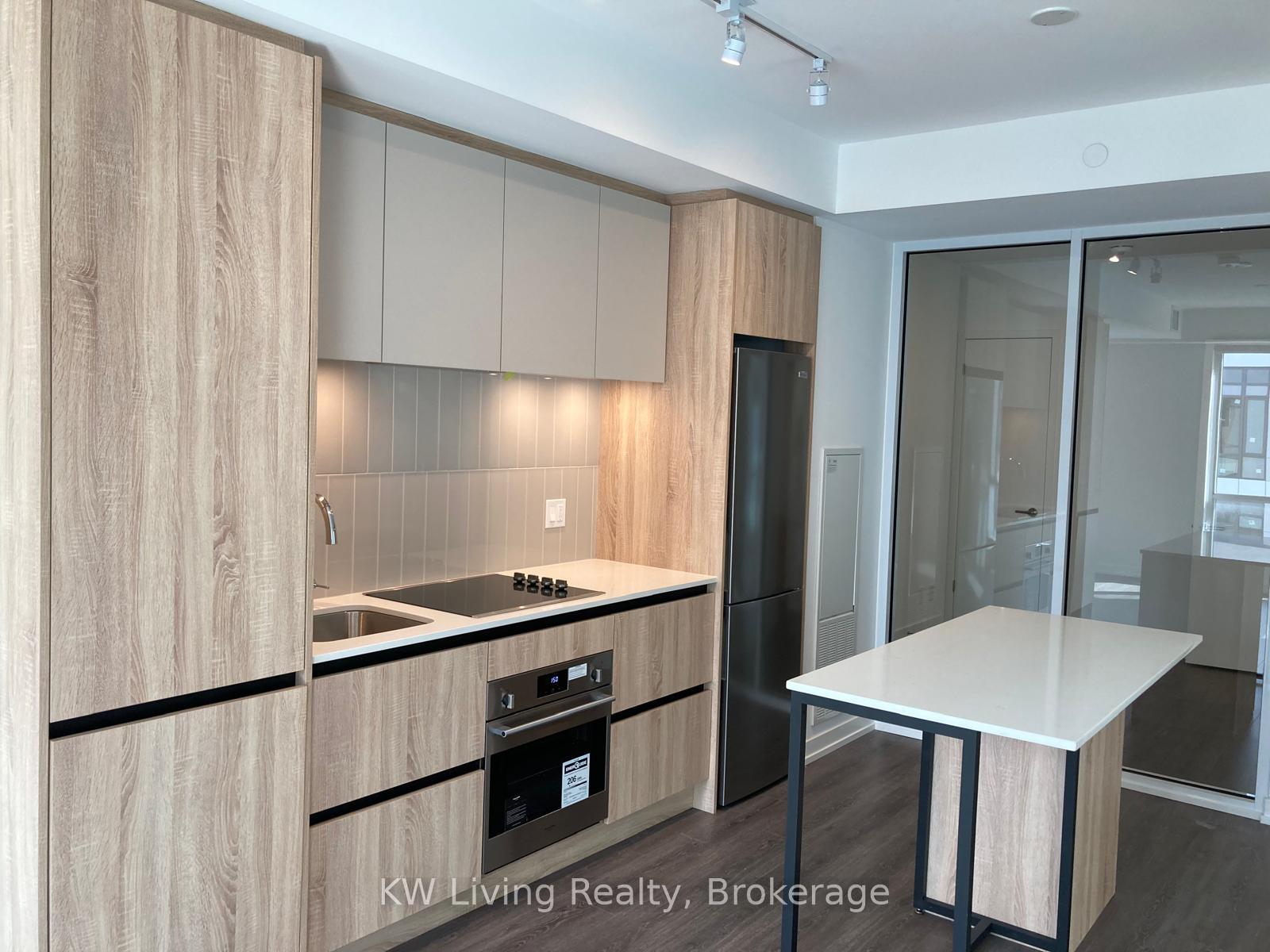 Photo 4 of Unit 611, 8 Beverley Glen Boulevard, Vaughan, Beverley Glen — HOMEH