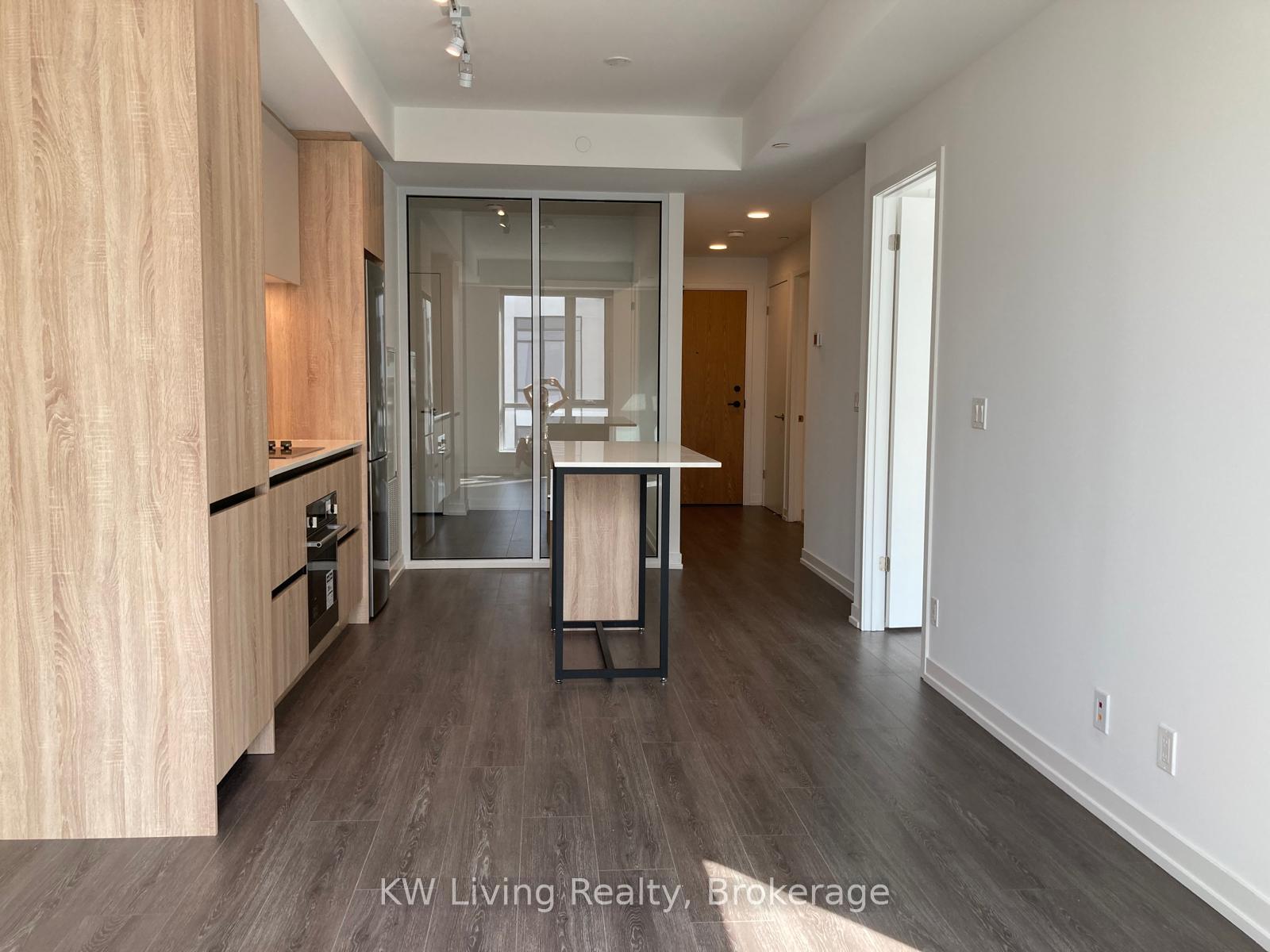 Photo 3 of Unit 611, 8 Beverley Glen Boulevard, Vaughan, Beverley Glen — HOMEH