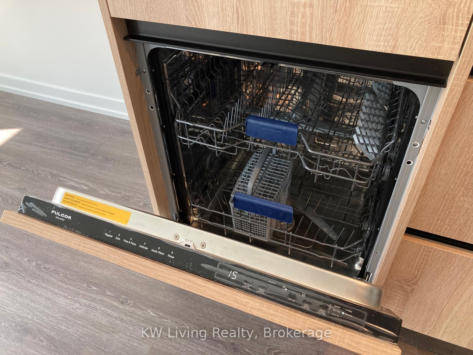 Photo 8 of Unit 611, 8 Beverley Glen Boulevard, Vaughan, Beverley Glen — HOMEH