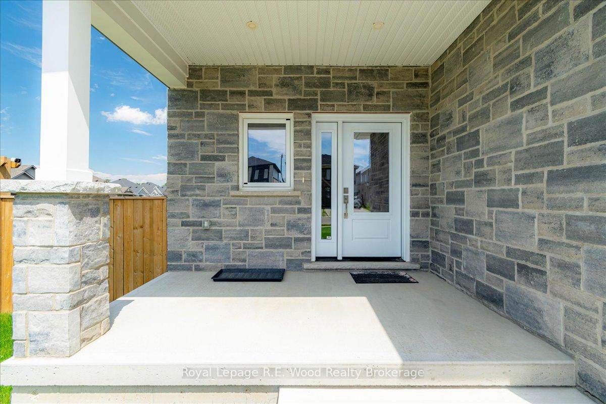 Photo 4 of 72 Trailview Drive E, Tillsonburg — HOMEH