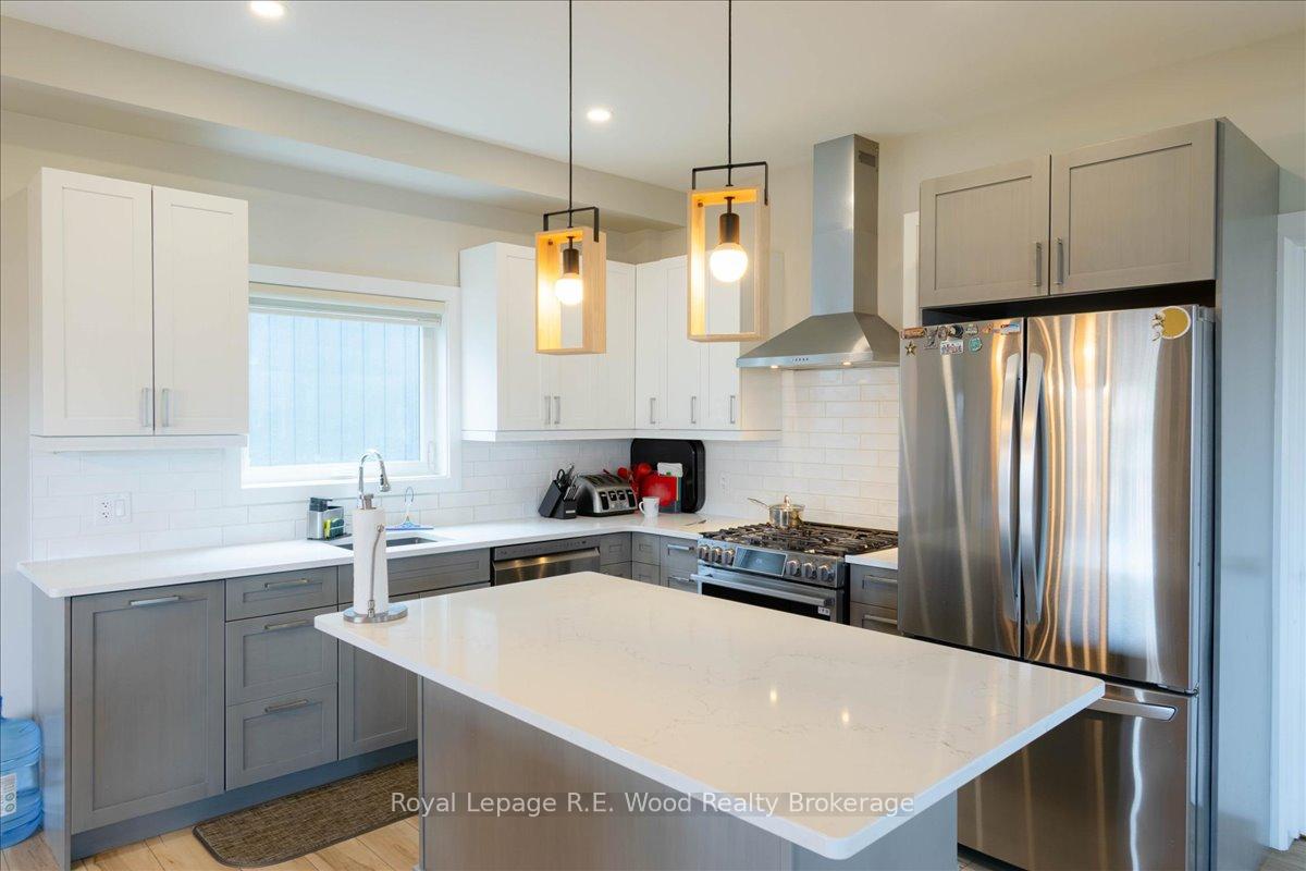 Photo 18 of 72 Trailview Drive E, Tillsonburg — HOMEH