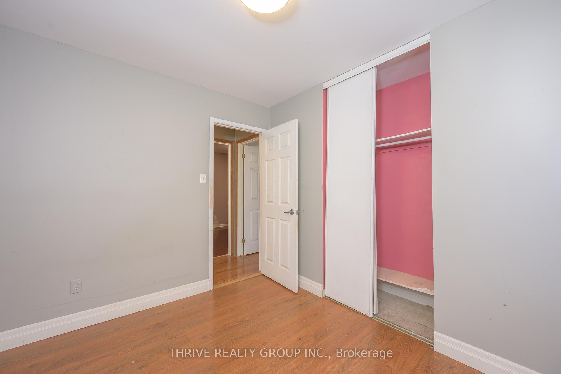 Photo 20 of 81 Beechbank Crescent, London, South X — HOMEH