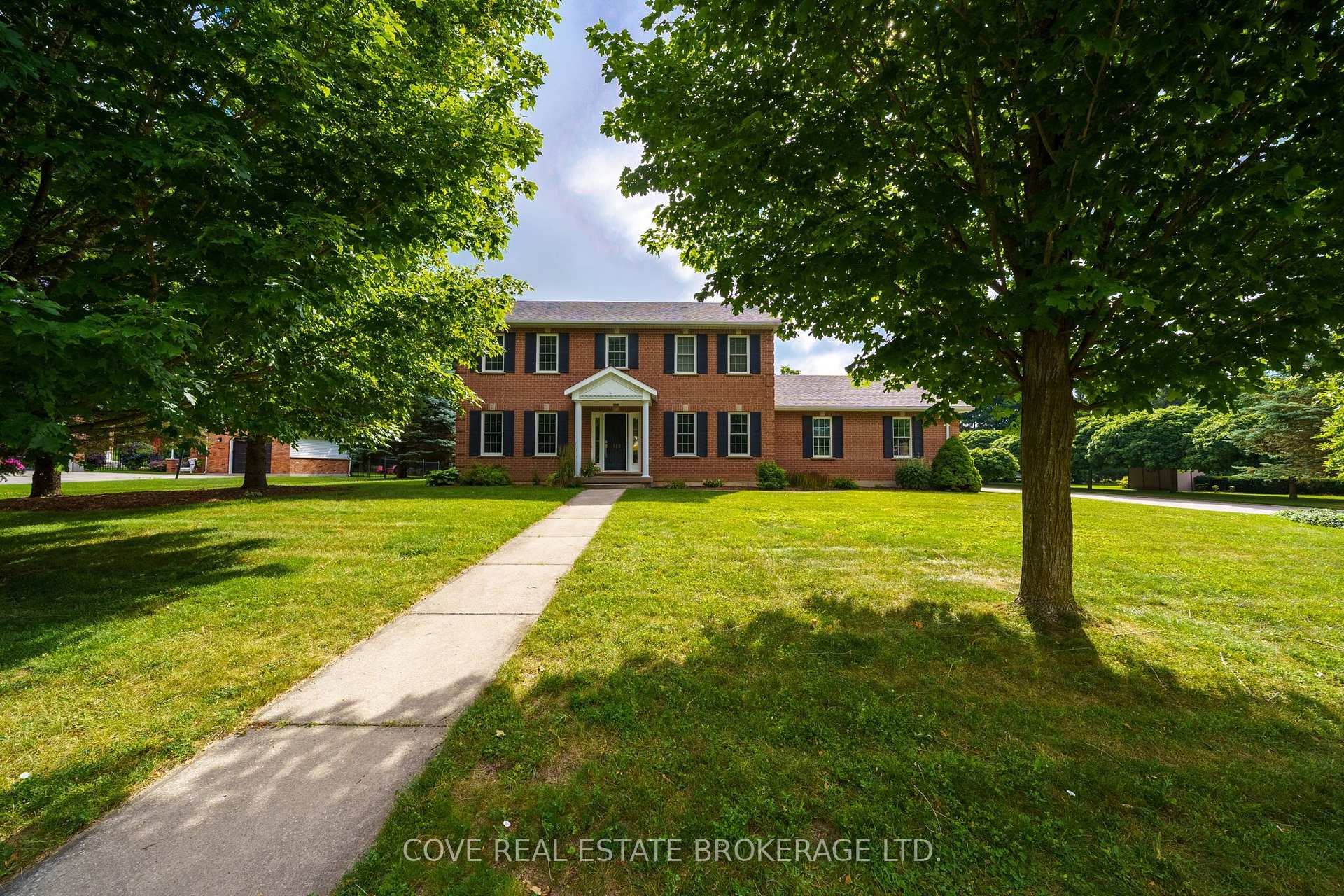 Photo 1 of 149 Salisbury Drive, Middlesex Centre, Birr — HOMEH