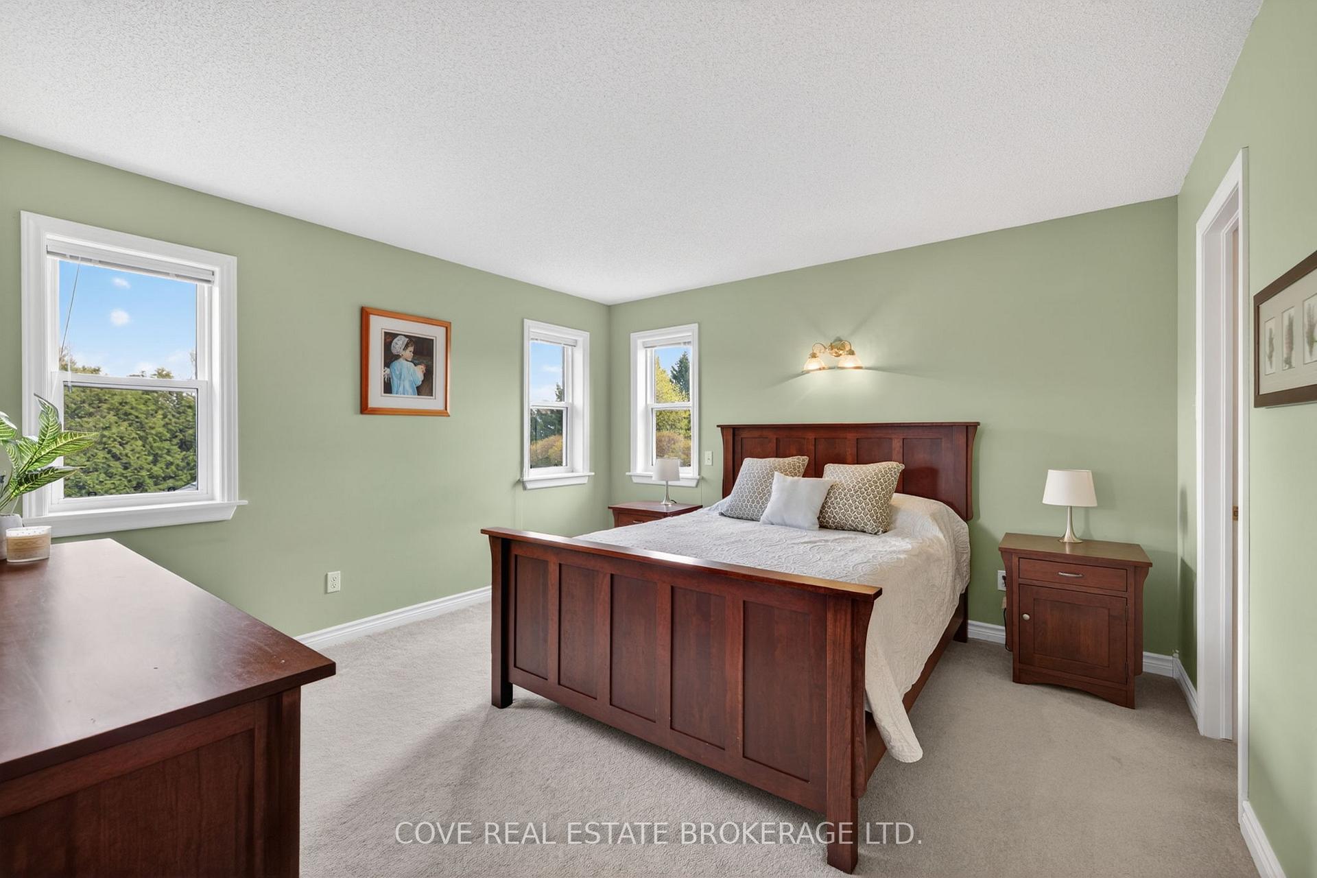 Photo 24 of 149 Salisbury Drive, Middlesex Centre, Birr — HOMEH