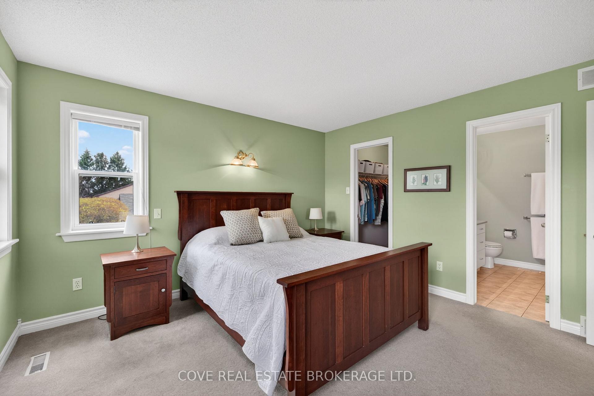 Photo 25 of 149 Salisbury Drive, Middlesex Centre, Birr — HOMEH