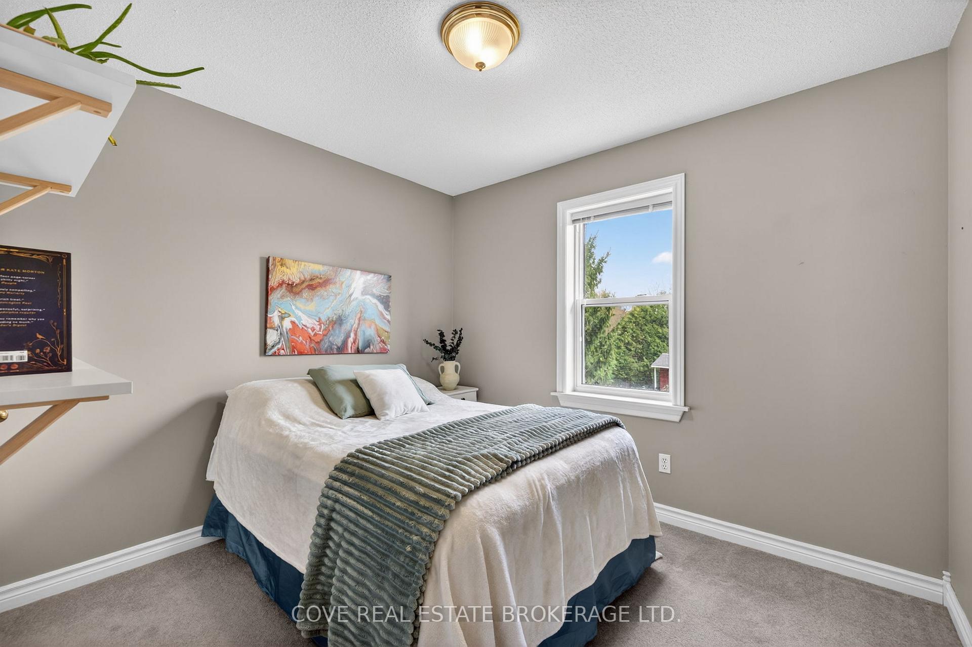 Photo 29 of 149 Salisbury Drive, Middlesex Centre, Birr — HOMEH