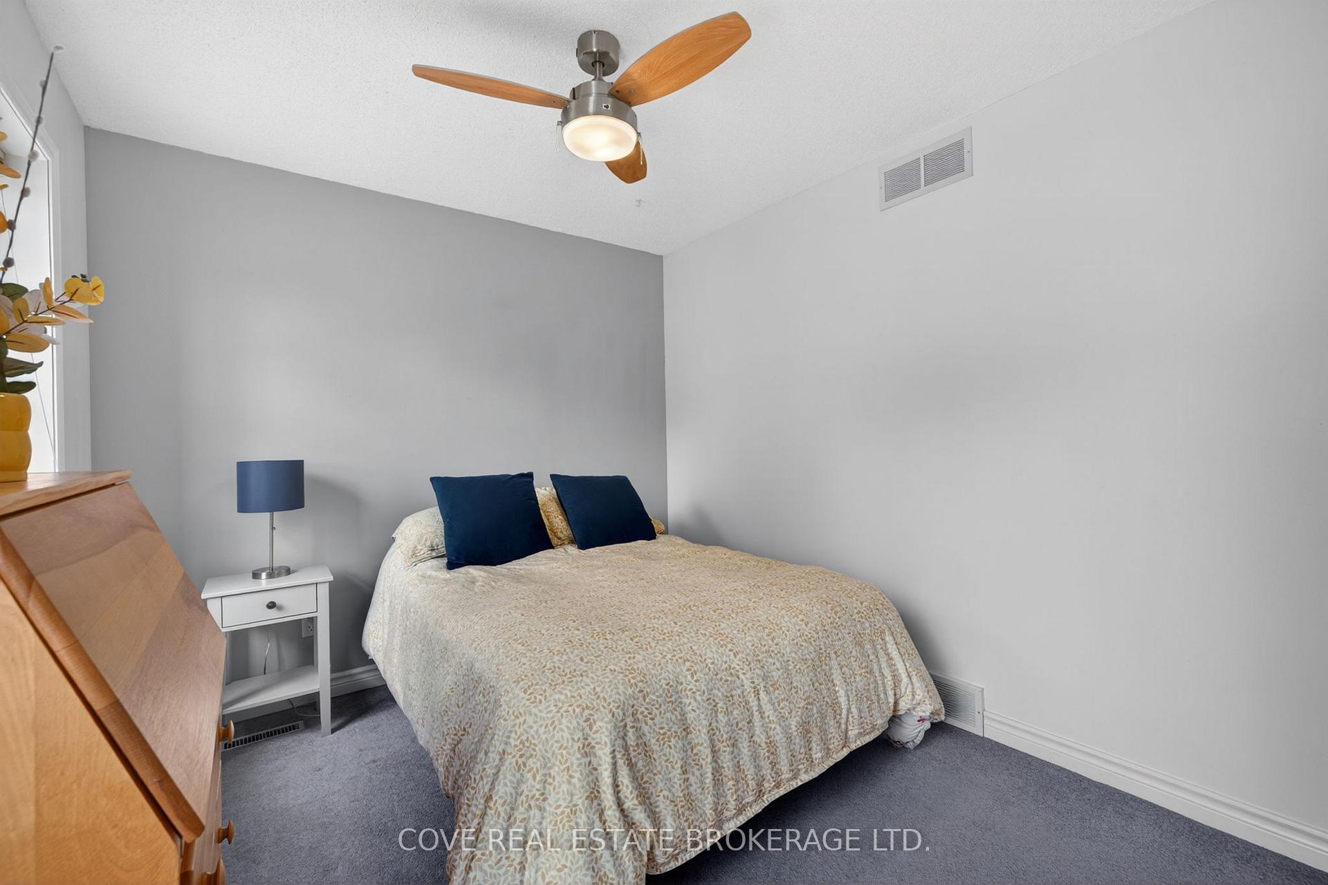 Photo 31 of 149 Salisbury Drive, Middlesex Centre, Birr — HOMEH