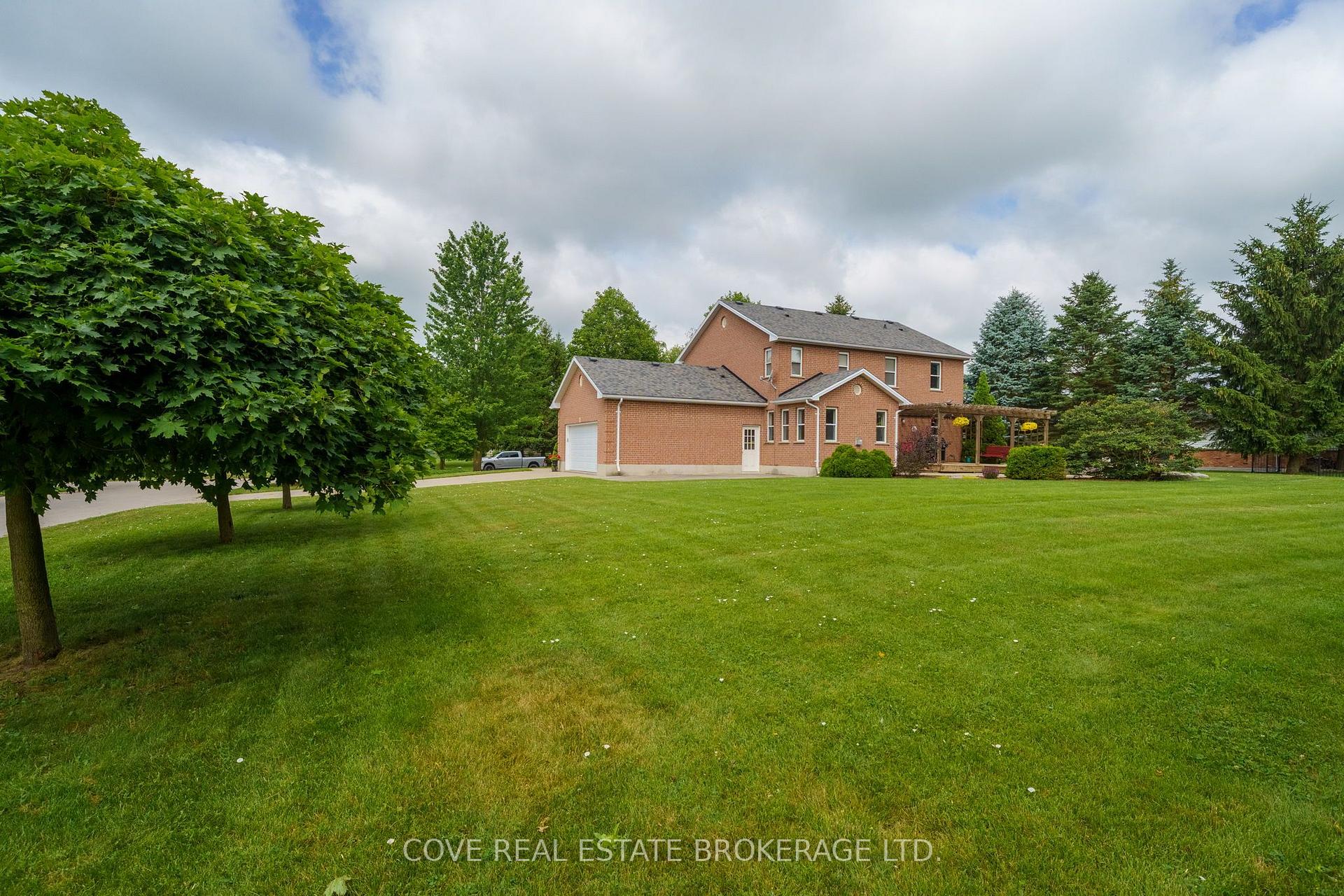 Photo 39 of 149 Salisbury Drive, Middlesex Centre, Birr — HOMEH