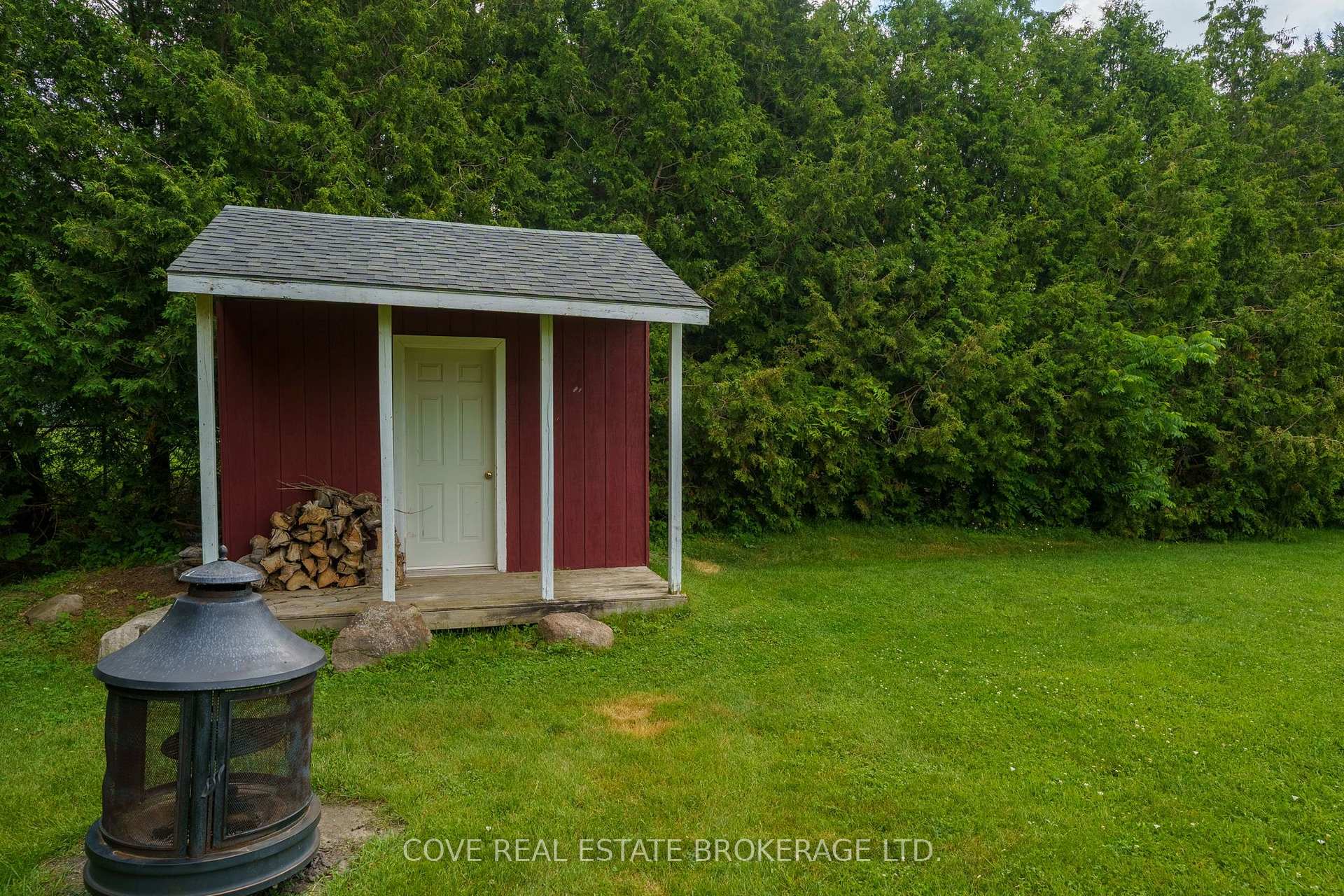 Photo 41 of 149 Salisbury Drive, Middlesex Centre, Birr — HOMEH