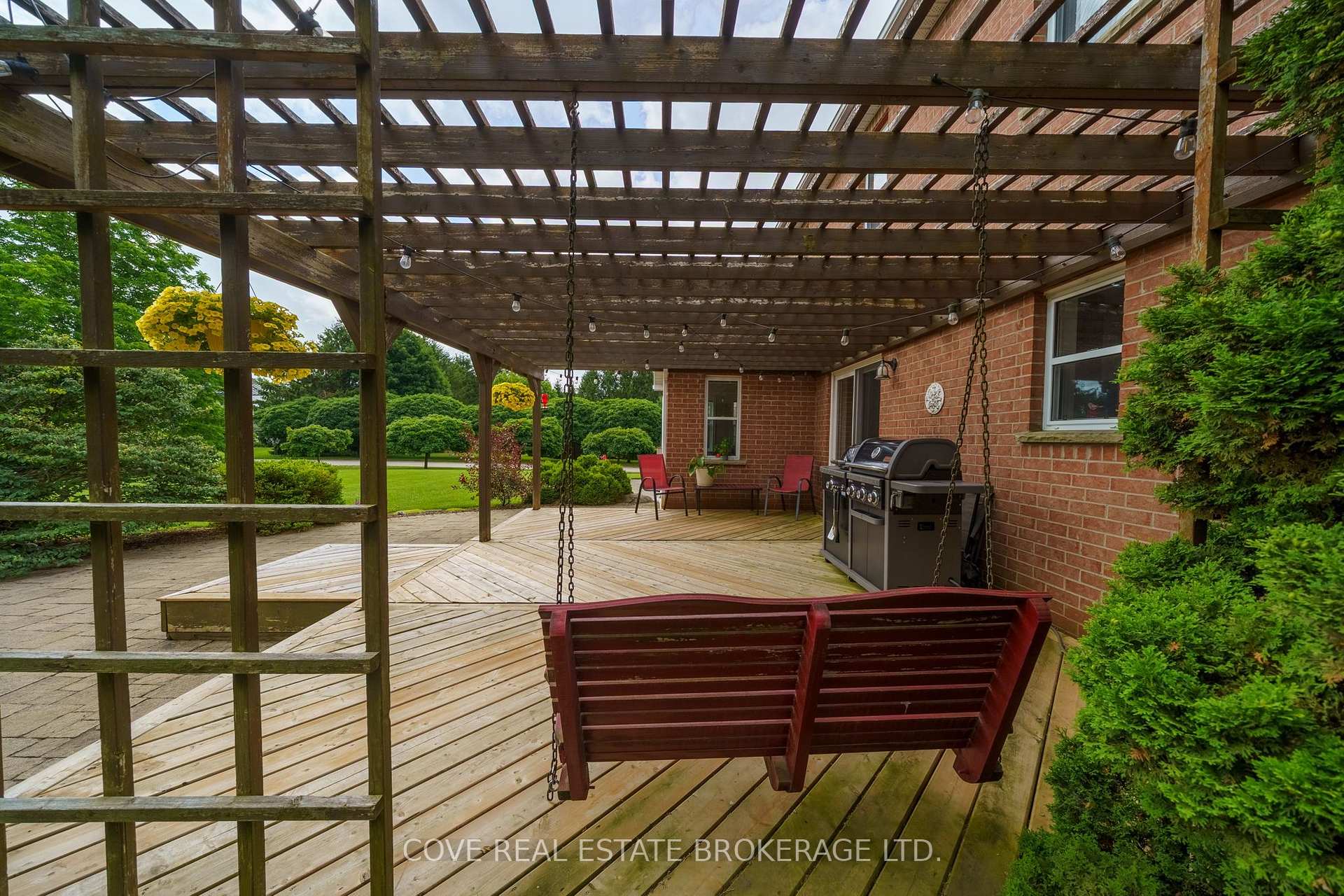 Photo 45 of 149 Salisbury Drive, Middlesex Centre, Birr — HOMEH