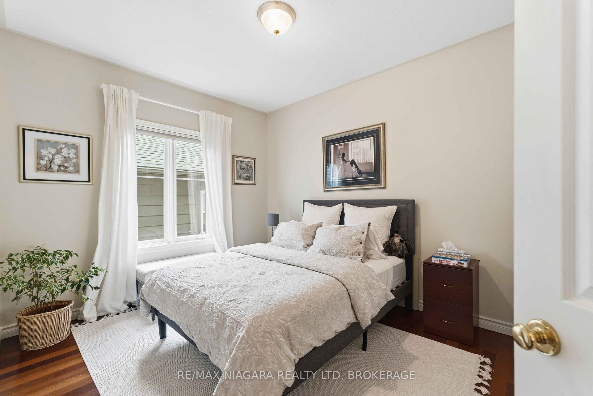 Photo 19 of 5 Graham Avenue, St. Catharines, Port Dalhousie — HOMEH