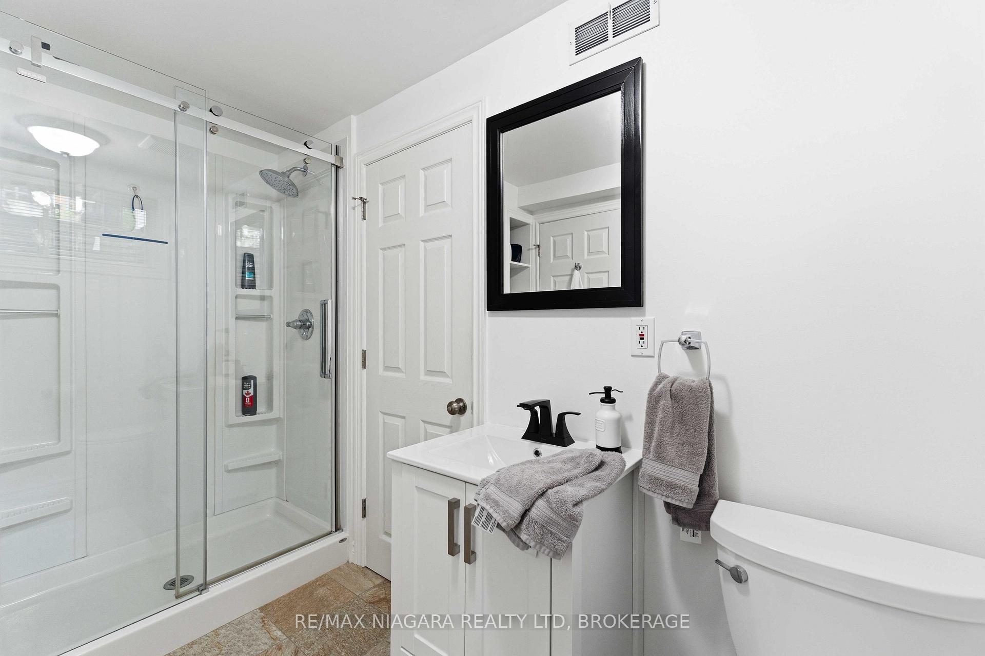 Photo 29 of 5 Graham Avenue, St. Catharines, Port Dalhousie — HOMEH