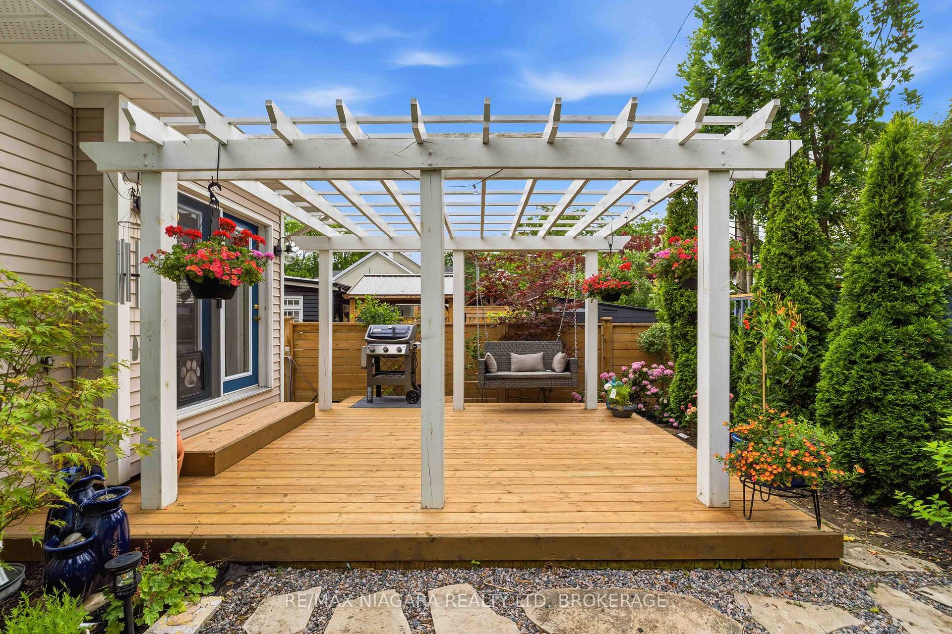Photo 31 of 5 Graham Avenue, St. Catharines, Port Dalhousie — HOMEH
