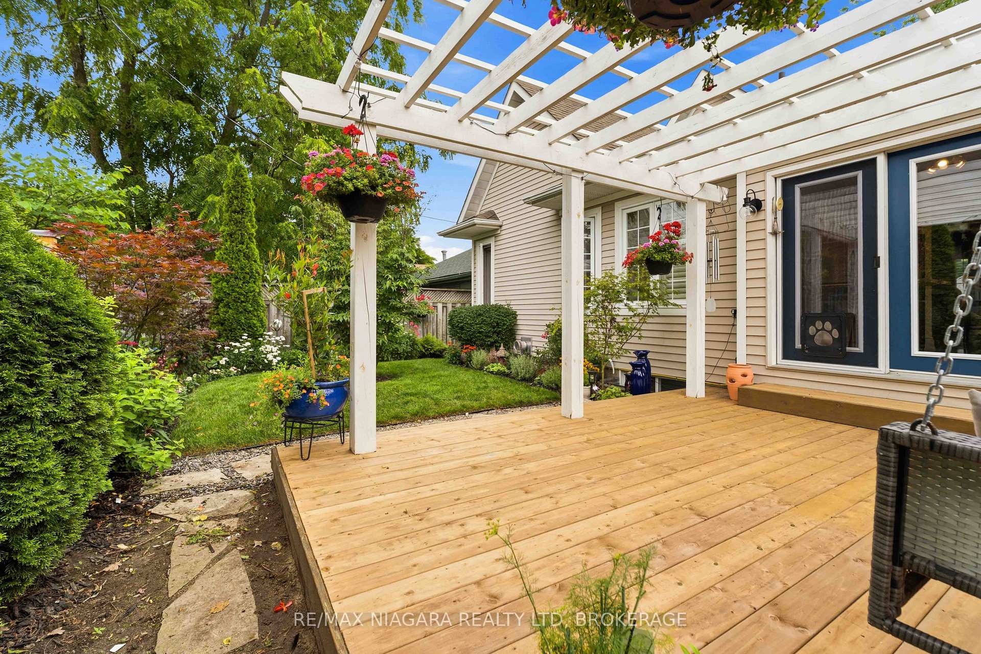 Photo 34 of 5 Graham Avenue, St. Catharines, Port Dalhousie — HOMEH